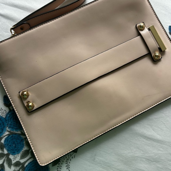 TWO clutches/tablet holders – very nice! - Picture 3 of 14